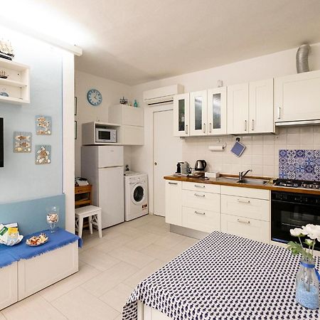 Апартаменты Casa Pervinca Кьявари Экстерьер фото